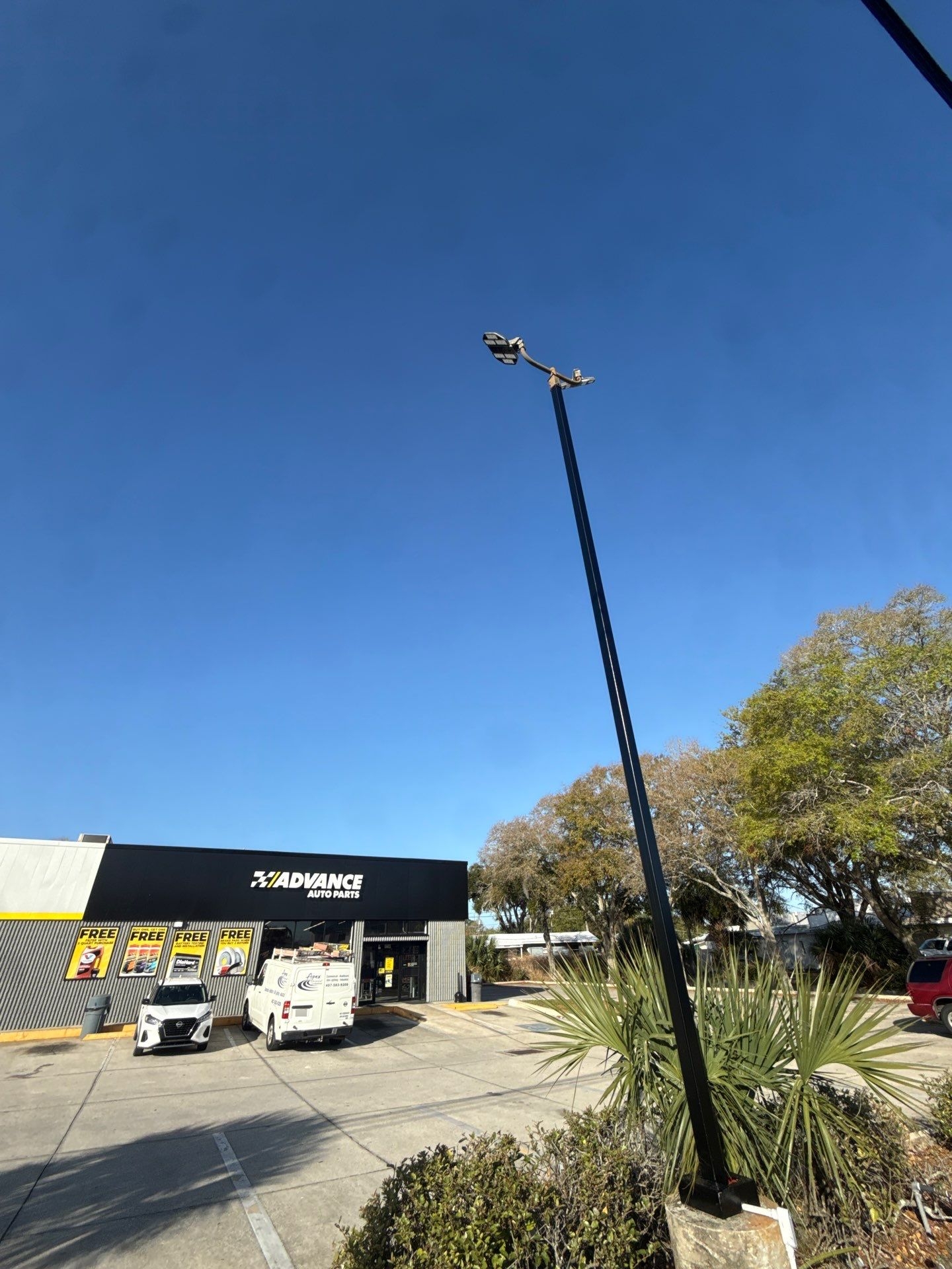 Advance Auto Parts light pole