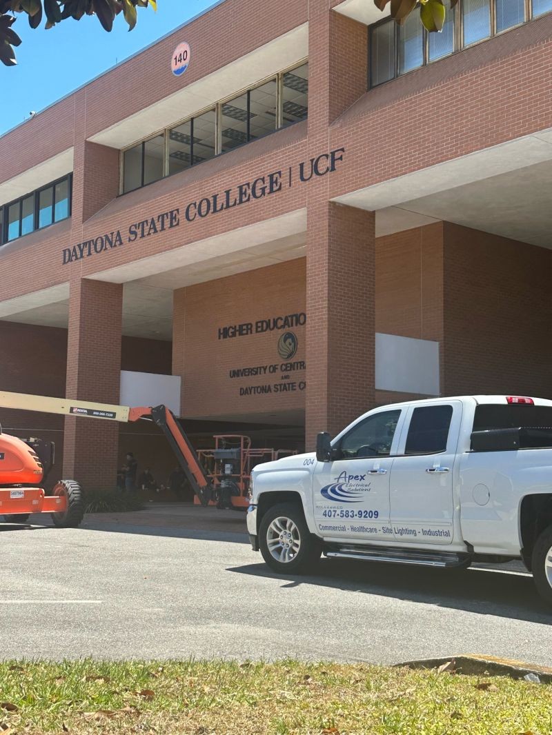 Apex vehicle in front of Daytona State College | UCF